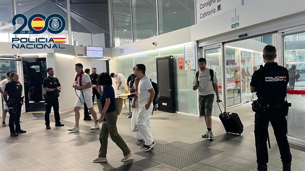 La Policía Nacional refuerza el control y la seguridad en los desplazamientos desde Logroño a San Fermín