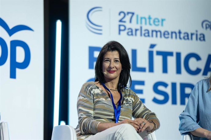 Archivo - La portavoz del Grupo Popular en la Cámara vasca, Laura Garrido.