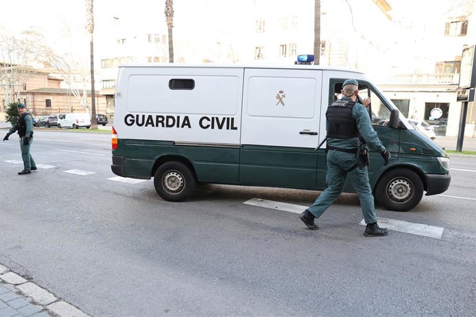 Archivo - Arxiu - Vehicles de la Guàrdia Civil 