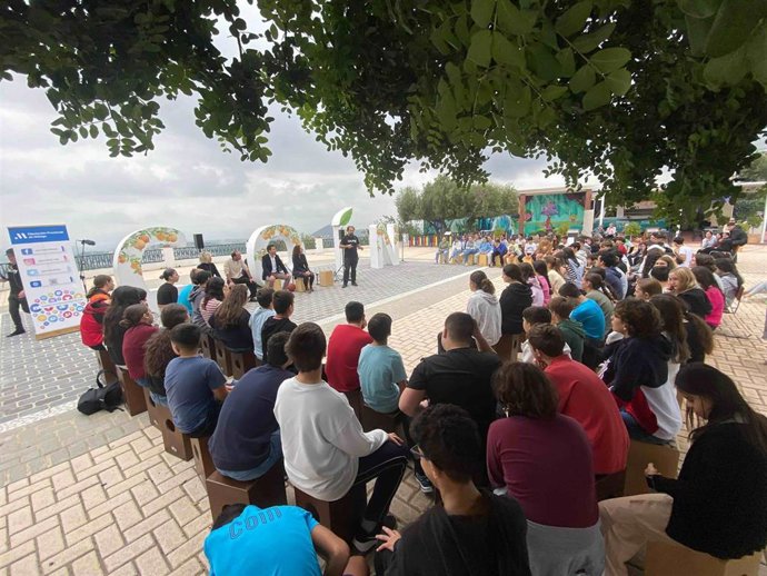 Algunas de las actividades con más participación han sido los talleres de flamenco y la cajoneada que recorrió cinco municipios de la provincia con motivo del Día Internacional de Flamenco