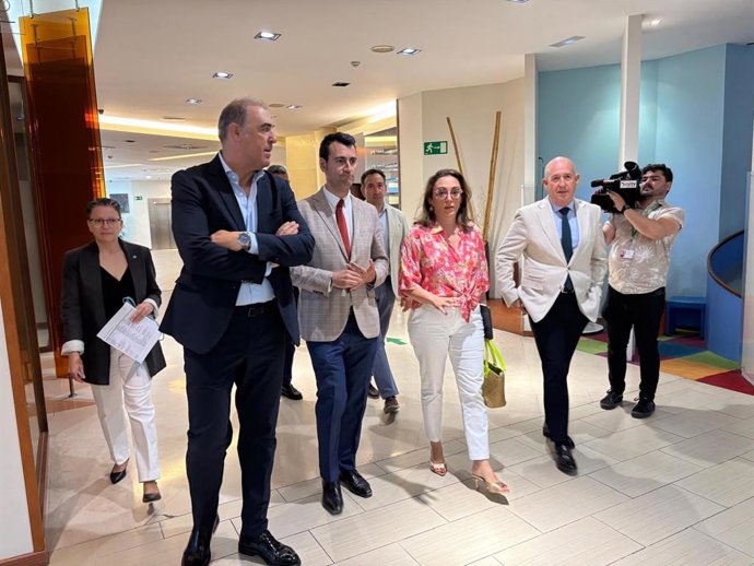 La consejera de Agricultura, María González Corral, participa en el foro de Tribuna sobre mujer