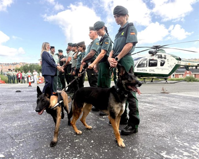La delegada del Gobierno, Eugenia Gómez de Diego, en el acto de presentación de la 'Operación verano' y la bienvenida a nuevos agentes