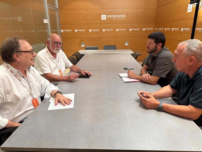 Reunión de Compromís con el Micof