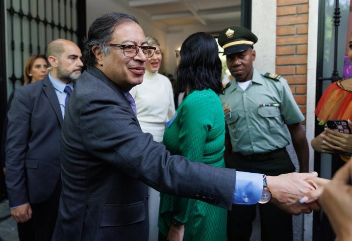 Archivo - El presidente colombiano, Gustavo Petro, a su llegada a la Embajada de Colombia en España, a 2 de mayo de 2023, en Madrid (España).  El presidente de Colombia ha llegado hoy a Madrid para iniciar una visita de Estado que será la única que reciba