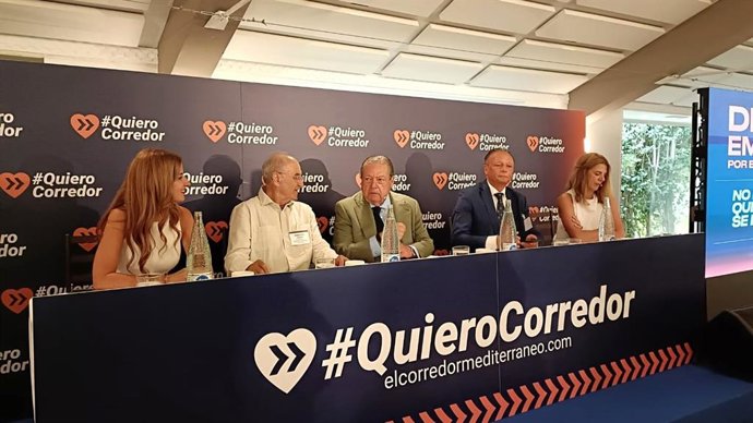 Imagen del desayuno empresarial de Quiero Corredor en Elche (Alicante)