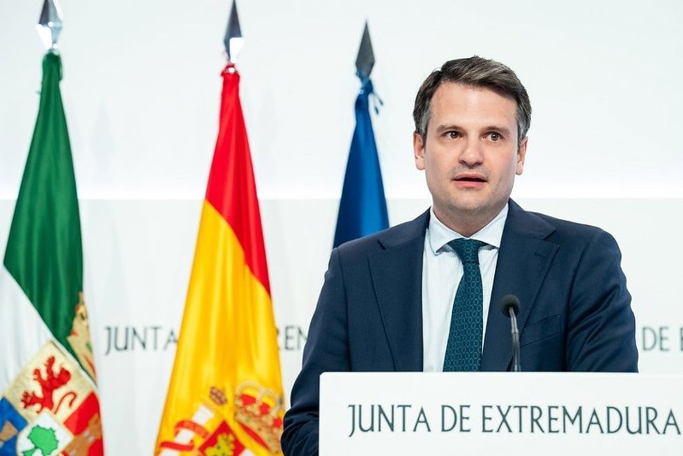 Archivo - Imagen de archivo del consejero de Presidencia, Interior y Diálogo Social de la Junta d Extremadura, Abel Bautista
