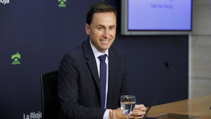 El consejero de Política Local, Infraestructuras y Lucha contra la Despoblación, Daniel Osés