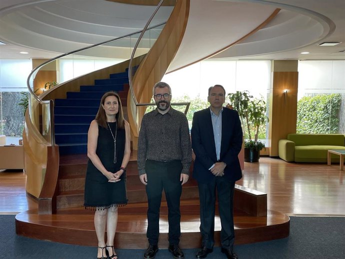 La presidenta de GSK España traslada a Padilla su compromiso para colaborar en investigación biomédica