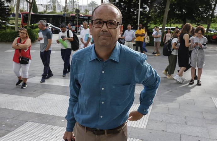 Archivo - Arxiu - El cap del servici de Climatologia de l'Agència Estatal de Climatologia a la Comunitat Valenciana, José Ángel Núñez, en imatge d'arxiu