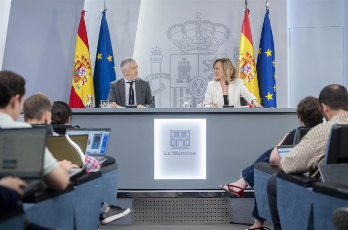 El ministro de Interior, Fernando Grande-Marlaska y la ministra Portavoz, Pilar Alegría,