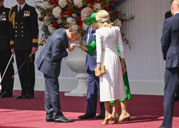 July 8, 2025: The King and Queen receive The President and Mrs. Macron at Datchet Road, Windsor..Featuring: Emmanuel Macron, King Charles III, Queen Camilla, Brigitte Macron.Where: Windsor, United Kingdom.When: 08 Jul 2025.Credit: Cover Images,Image: 1019