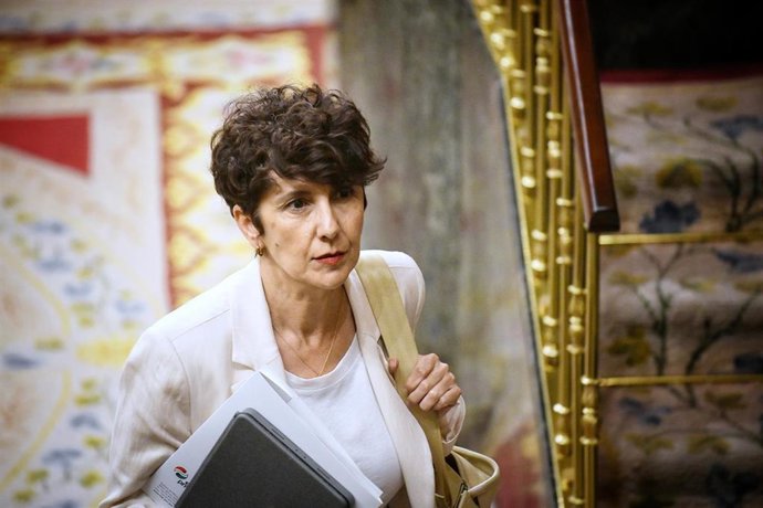 La portavoz del PNV en el Congreso, Maribel Vaquero, durante una sesión plenaria en el Congreso de los Diputados, a 11 de junio de 2025, en Madrid (España). 