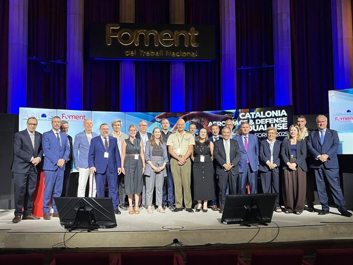 Los participantes en el encuentro.