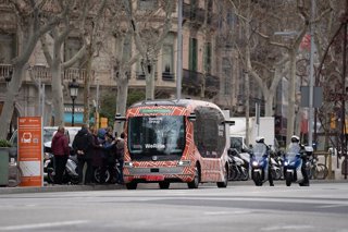 Archivo - El primer minibús sense conductor a Barcelona