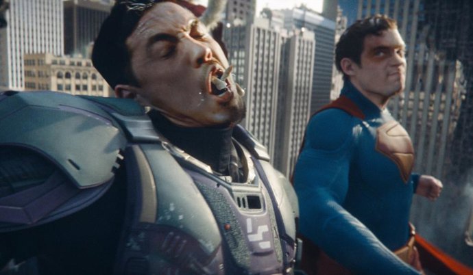 James Gunn responde a las críticas de MAGA y al apelativo de "Superwoke" tras afirmar que Superman es un inmigrante