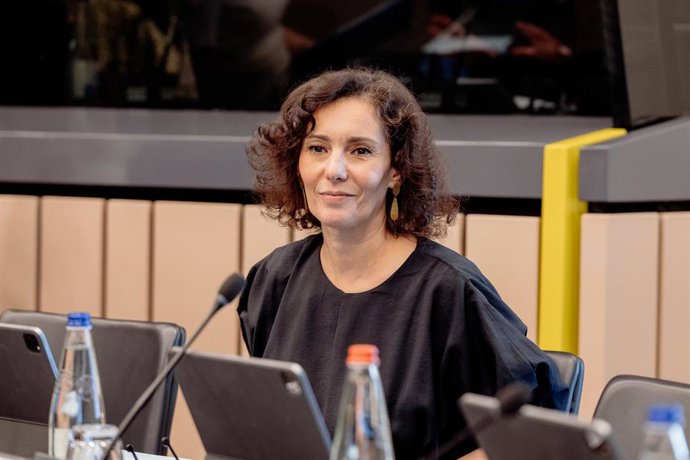 La comisaria de Gestión de Crisis, Hadja Lahbib, en la reunión del colegio de comisarios en Estrasburgo.