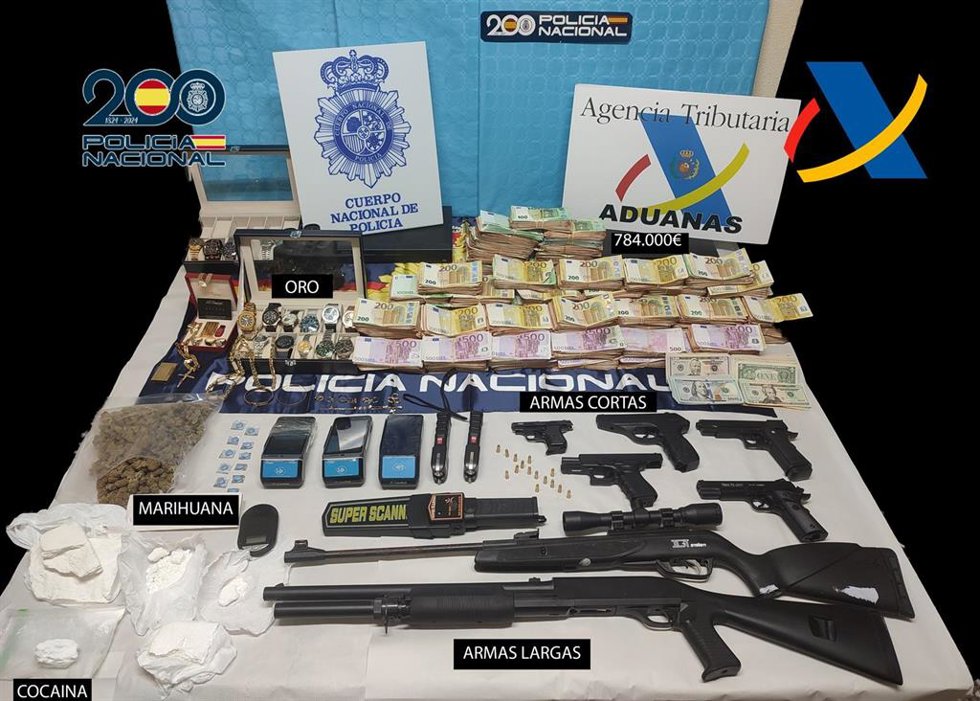 Archivo - Imagen de efectos intervenidos durante la operación