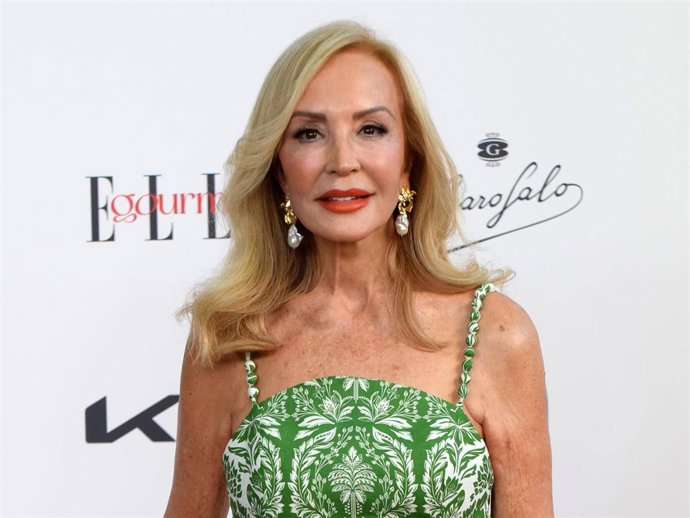 Carmen Lomana durante la entrega de los ELLE Gourmet Awards en la embajada de Italia