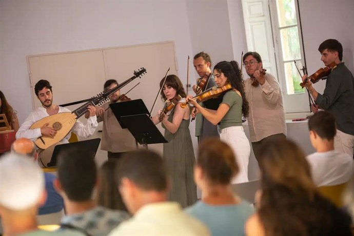 Algunos de los músicos seleccionados para el proyecto en la presentación de la II edición del Vivero Musical de la Térmica