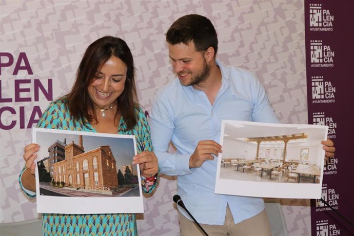 La alcaldesa, Miriam Andrés, y el concejal de Urbanismo, Álvaro Bilbao, en la presentación del proyecto