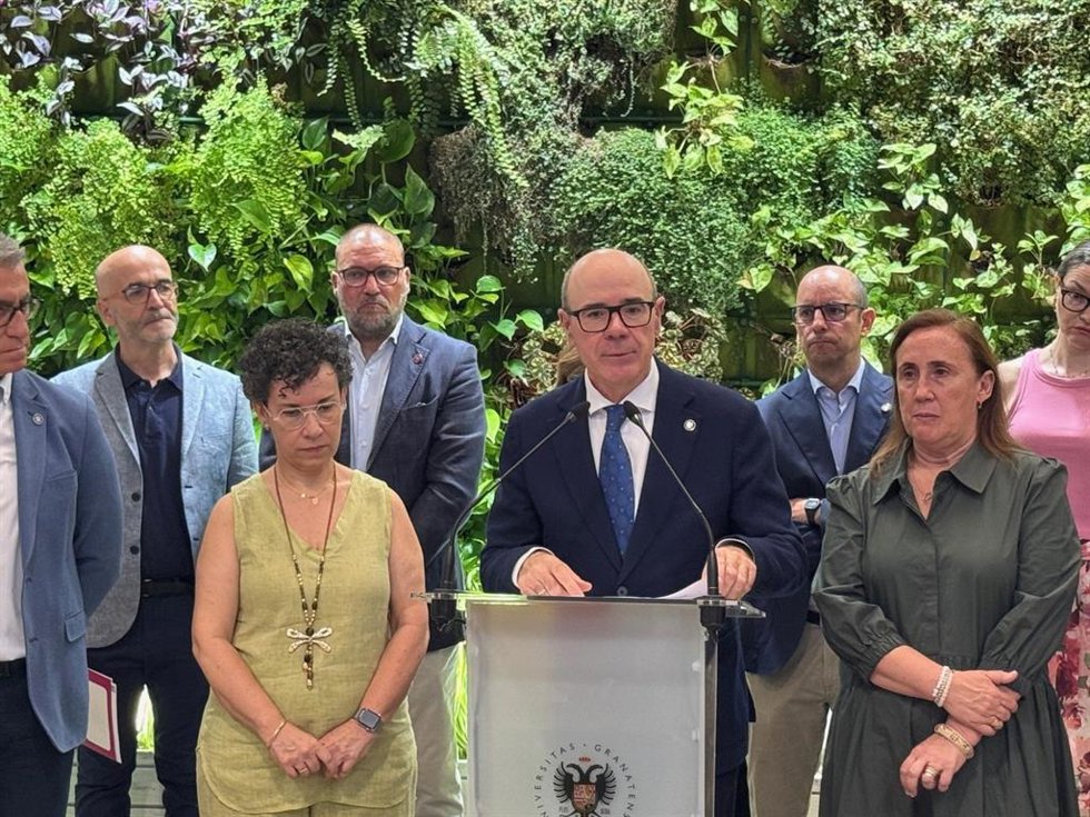 El rector de la Universidad de Granada, Pedro Mercado, en rueda de prensa el lunes de la semana pasada