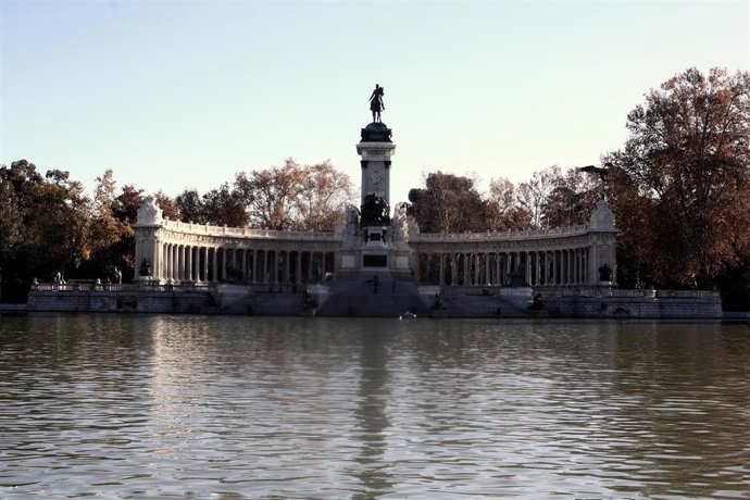 Archivo - El monumento a Alfonso XII en el parque del Retiro, en Madrid, a 22 de noviembre de 2020. 