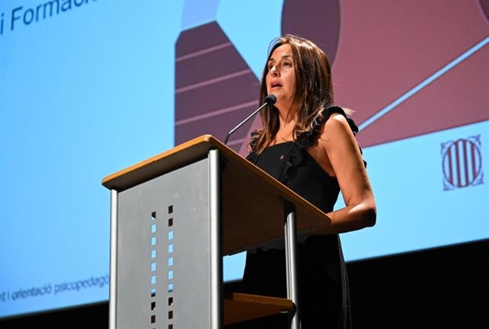 La consellera Esther Niubó