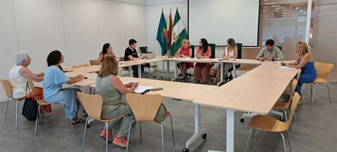 La comisión permanente del consejo provincial de las mujeres.