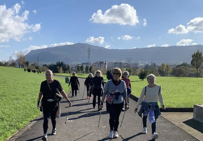 Archivo - Camargo impulsa un programa de salud física y emocional dentro de su estrategia contra la soledad no deseada