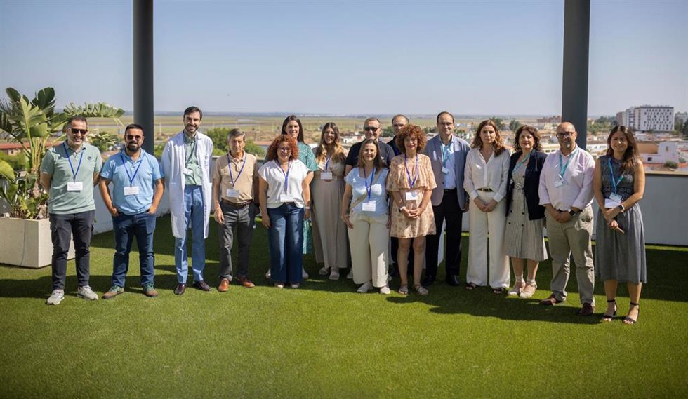 Encuentro entre el Hospital Quirónsalud Huelva, la Fundación Quirónsalud y asociaciones de pacientes de Huelva.