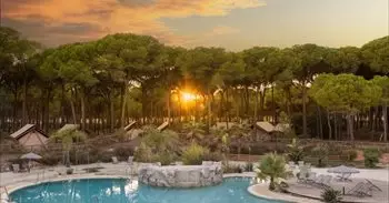 Huttopia Parque de Doñana: naturaleza y confort entre marismas y pinares de Andalucía