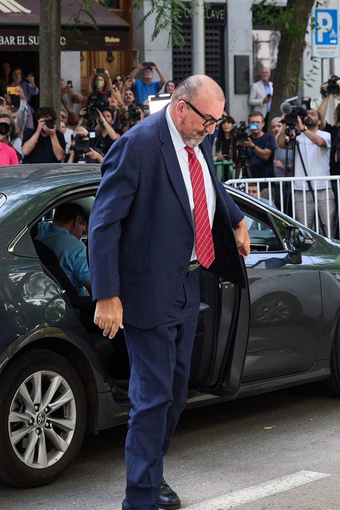 El exasesor del exministro José Luis Ábalos, Koldo García, a su llegada al Tribunal Supremo.