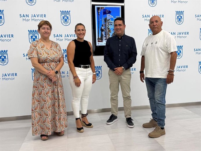 Imagen de la presentación de las fiestas patronales de Santiago de la Ribera