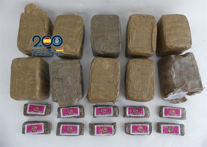 Detenido en Marín un prófugo de la justicia con diez kilos de hachís en su poder