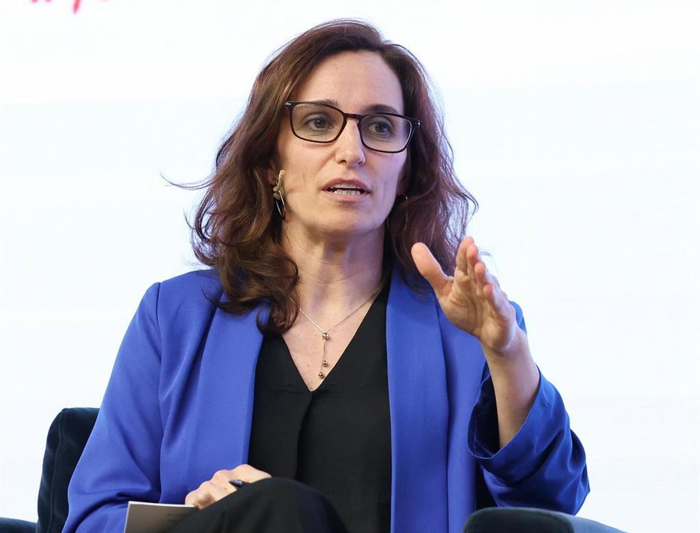 Archivo - La ministra de Sanidad, Mónica García.