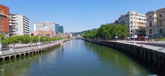 Jornda soleada en Bilbao (archivo).