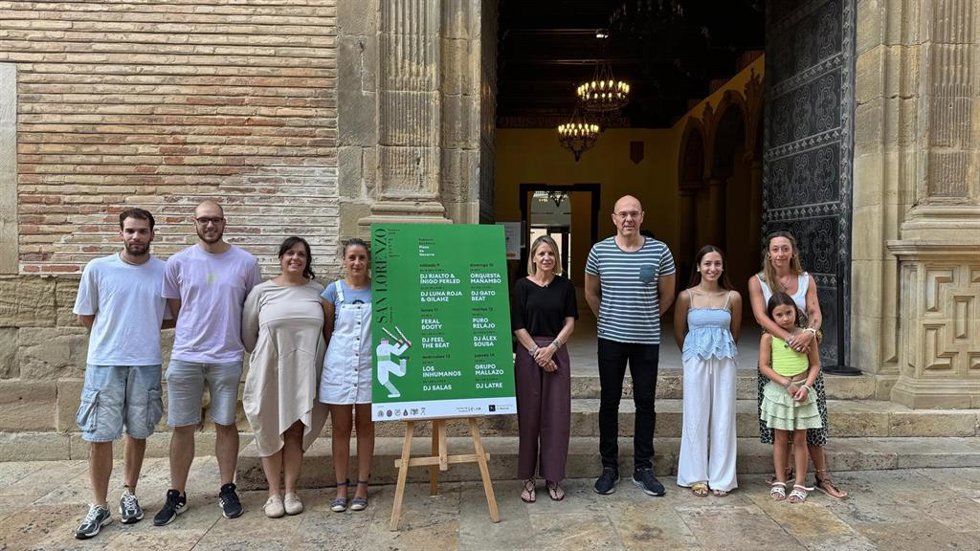 Presentación de los conciertos en la plaza de Navarra de Huesca para San Lorenzo 2025.