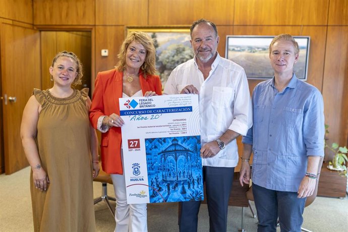 Firma del convenio para la II Feria del Llegado Británico en Huelva.