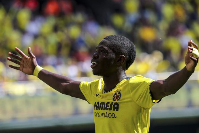 Archivo - Thierno Barry of Villarreal CF celebrates a goal during the Spanish league, LaLiga EA Sports, football match played between Villarreal CF and CA Osasuna at La Ceramica stadium on May 3, 2025, in Villarreal, Spain.
