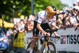 El ciclista belga Remco Evenepoel (Soudal Quick-Step) en la contrarreloj de la quinta etapa del Tour de Francia 2025