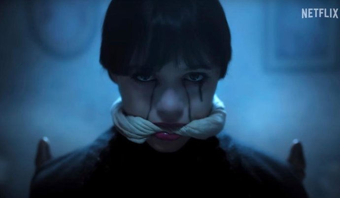 Miércoles lucha por salvar a Enid en el tráiler de la temporada 2