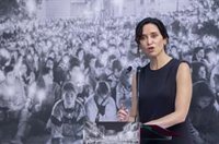 Ayuso pide el regreso del "espíritu de Ermua" por el "robo" de la legitimación al Estado de Derecho "por siete votos"