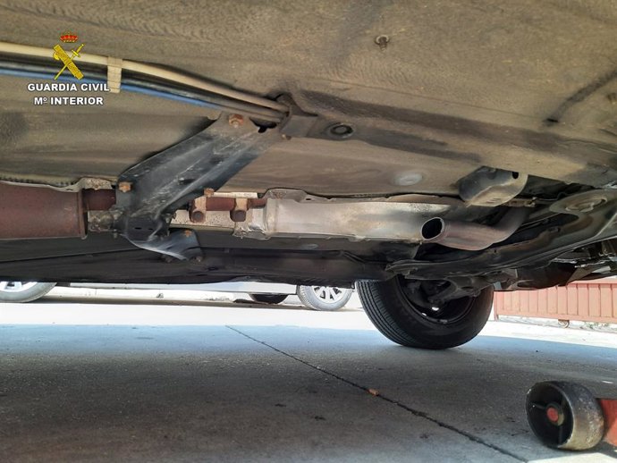 Las bandas estaban especializadas en el robo de catalizadores de vehículos que se encontraban estacionados.