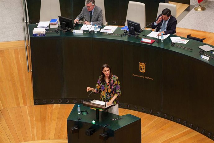 Archivo - La portavoz de Más Madrid en el Ayuntamiento, Rita Maestre, interviene durante un pleno en el Ayuntamiento de Madrid