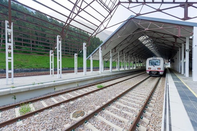 El viaje es ahora 30 minutos más rápido, más seguro y más confortable para los viajeros.