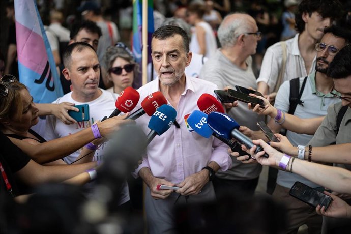 El coordinador general de Izquierda Unida, Antonio Maíllo, durante la manifestación estatal del Orgullo LGTBI+ 2025, a 5 de julio de 2025, en Madrid (España). (Foto de archivo).