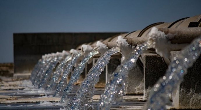 Los presupuestos del Govern establecen el sistema de ayudas para garantizar el agua a los municipios del Pla
