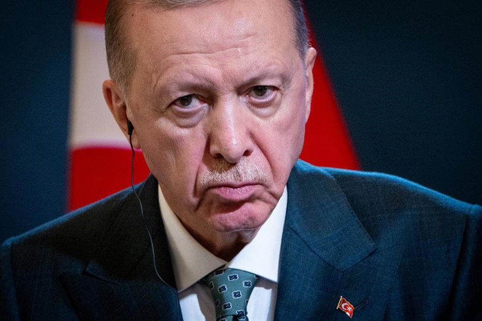 Archivo - El presidente de Turquía, Recep Tayyip Erdogan, durante una rueda de prensa en Roma en abril de 2025 (archivo)