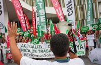 Los sindicatos sanitarios salen de nuevo a la calle para reprochar la "lamentable" gestión de la bolsa de empleo del SAS