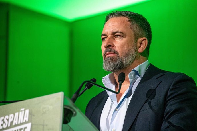 El líder de Vox, Santiago Abascal, interviene durante la presentación del programa económico y de vivienda de Vox, en el Auditorio Mutua Madrileña, a 29 de junio de 2025, en Madrid (España). 